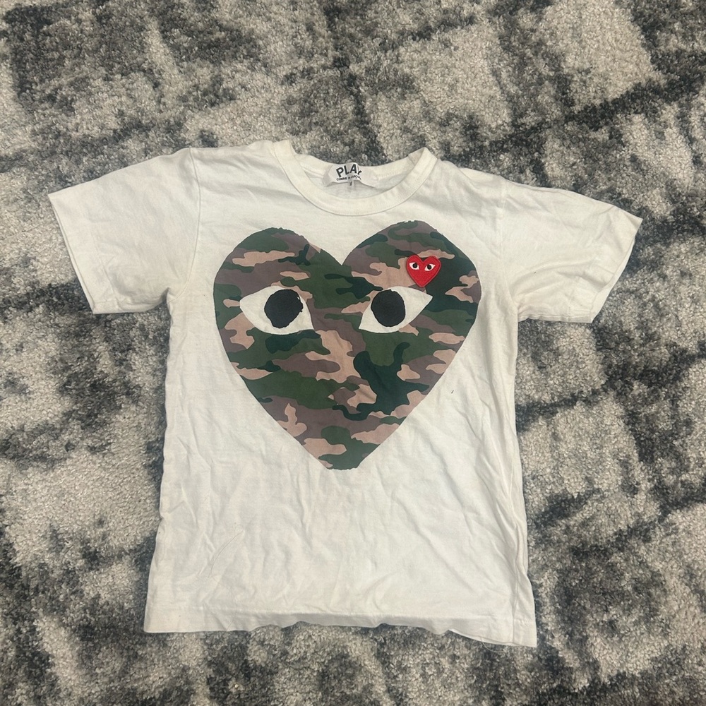 Comme des Garcons PLAY Camo Heart Kids Tee - White